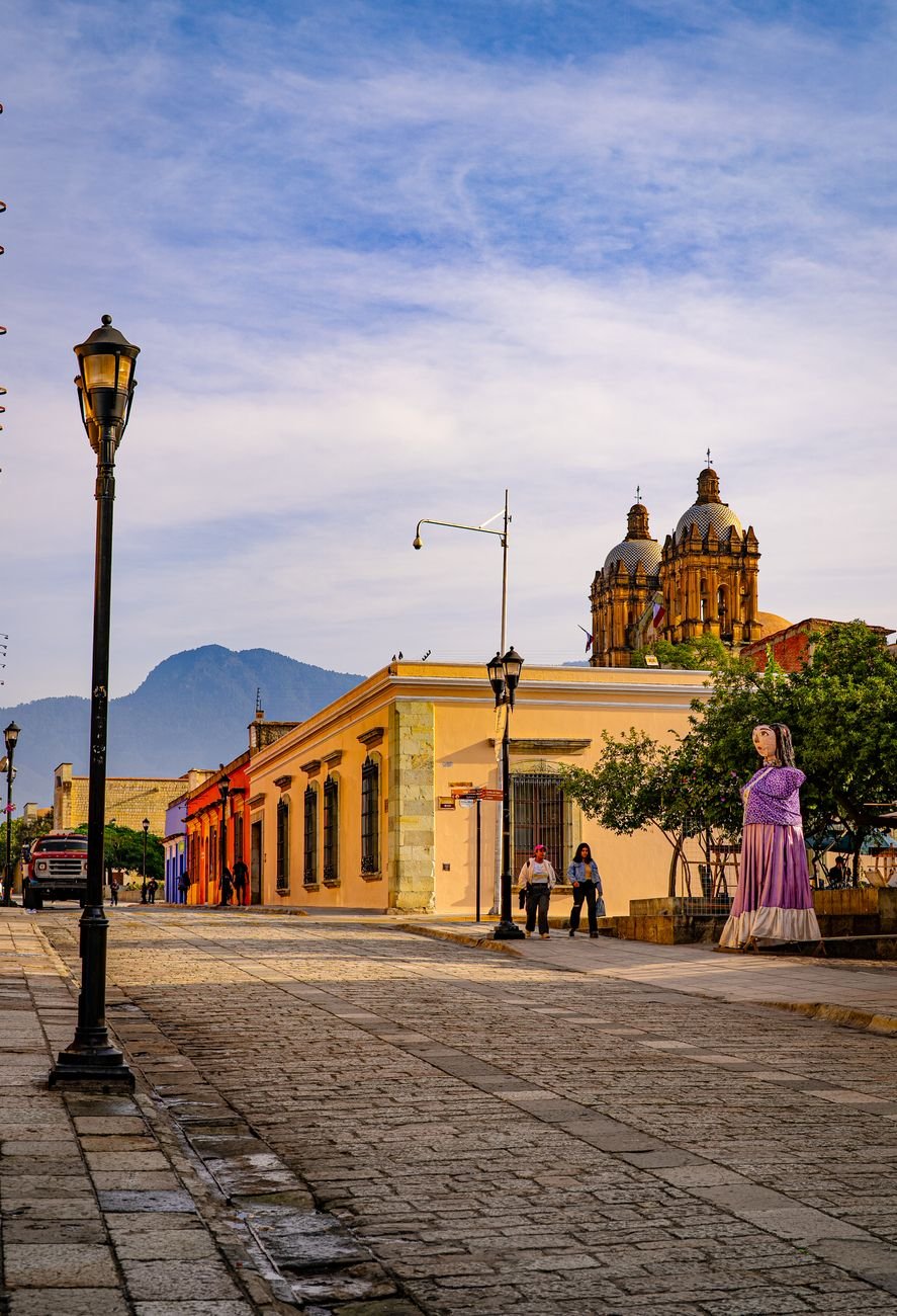 charming street scene in oaxaca mexico