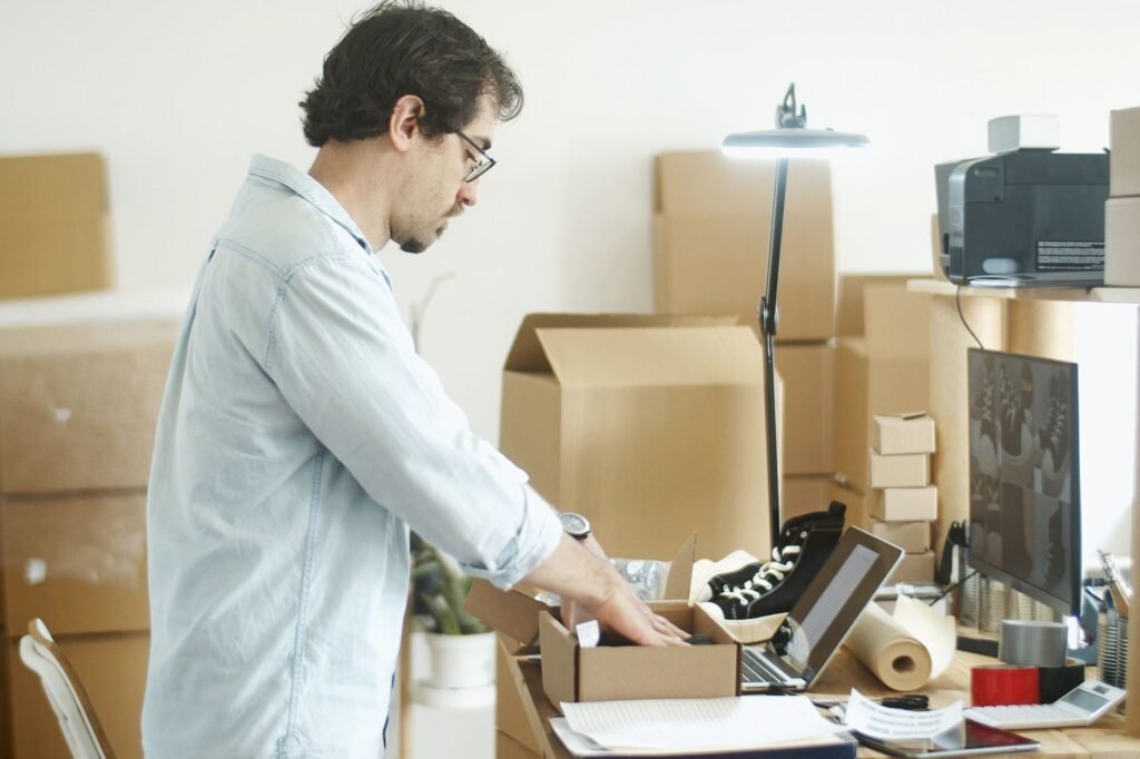 selling US business before moving abroad tax strategy 2026 — photo by Kampus Production via Pexels